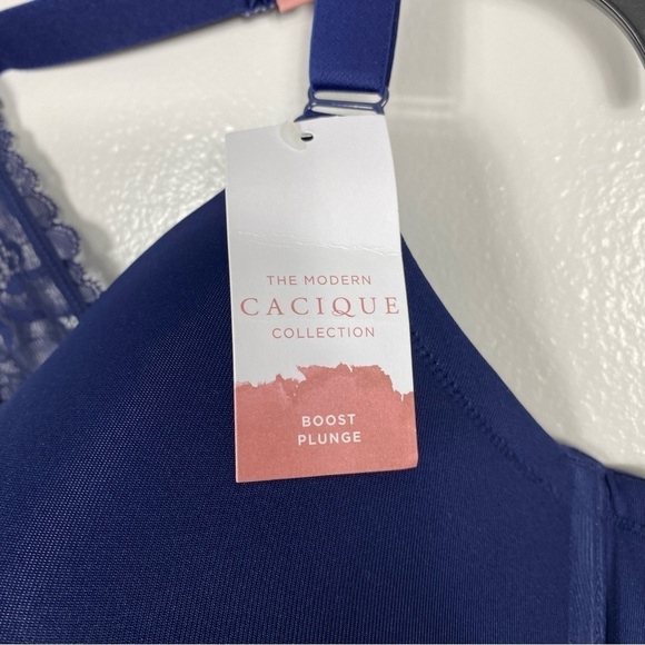 Cacique Front closure, smooth, boost plunge bra - Picture 10 of 11